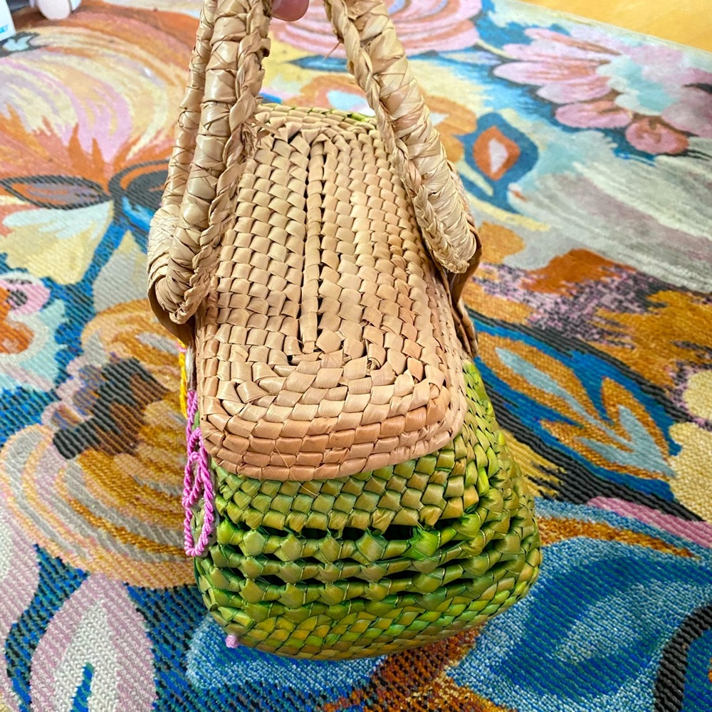 SOLD- Artsy, Floral, Woven Basket Purse - Picture 2 of 6